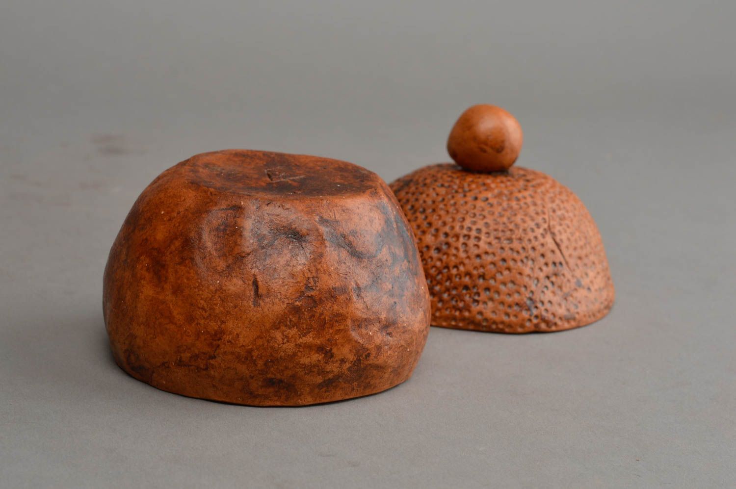 Керамическая сахарница с ложкой из красной глины ручной работы коричневая фото 4