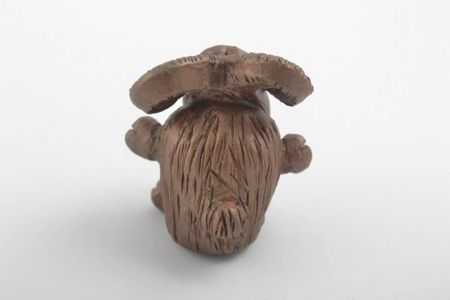 Фигурка из глины ручная работа подарки статуэтка из глины в виде барашка фото 2