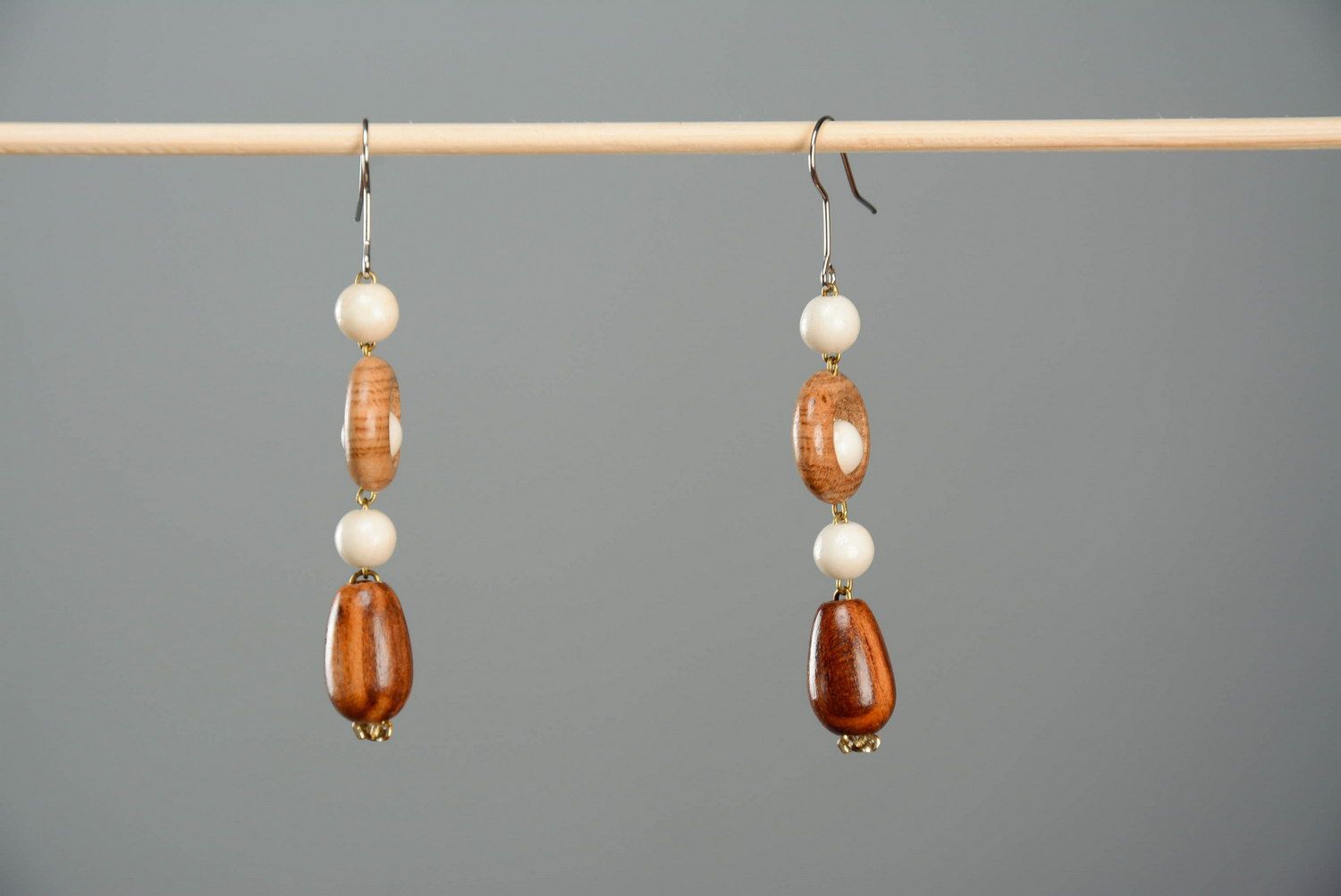 Long wooden earrings photo 3