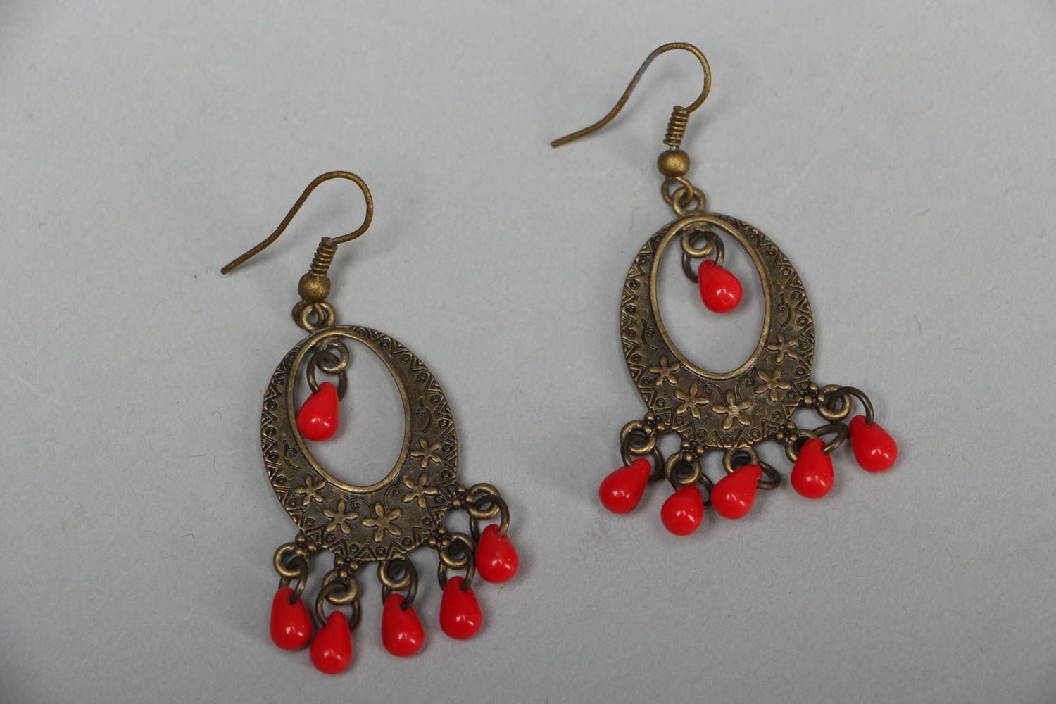 Gypsy metal earrings with red beads photo 1