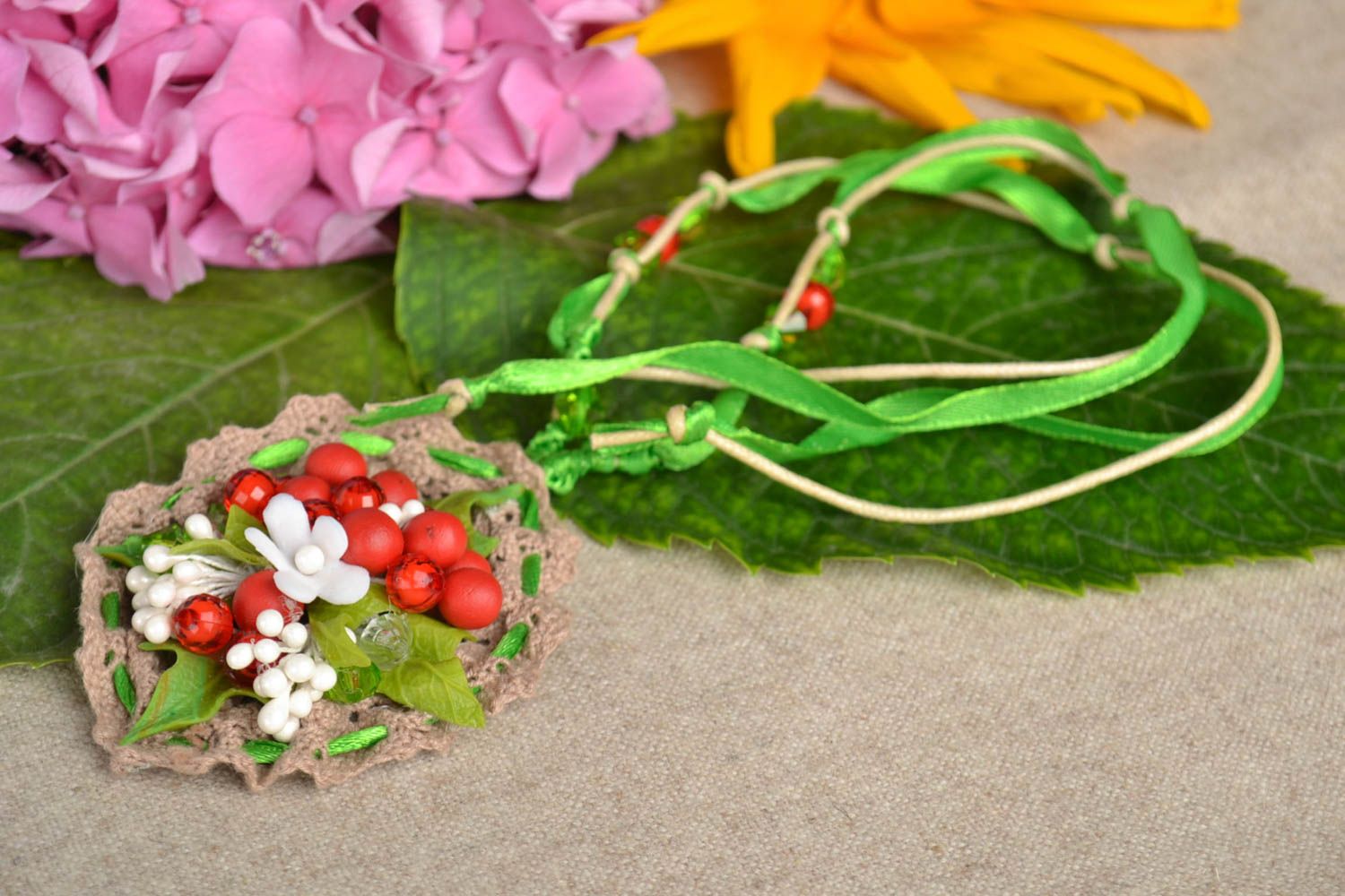 Anhänger Schmuck Blumen Halskette handgemachter Schmuck aus Polymerton rot foto 1