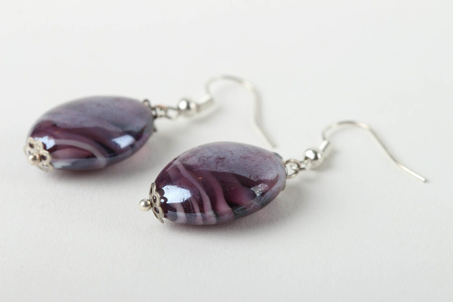 Handmade violette Glas Ohrringe Accessoire für Frauen Designer Schmuck  foto 3