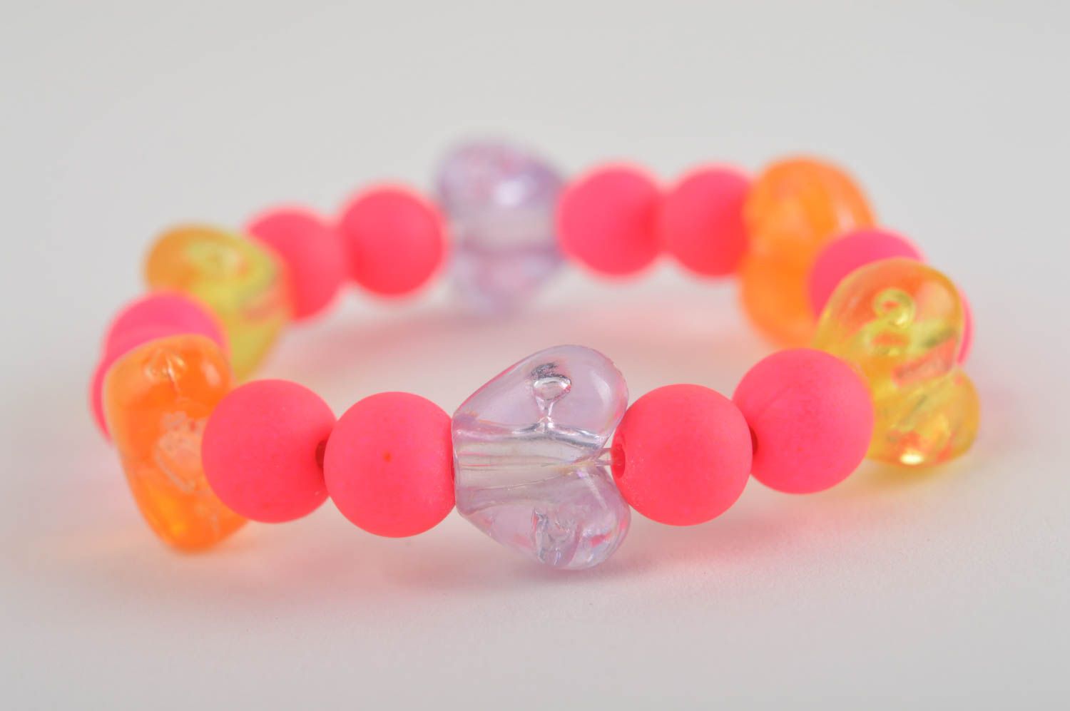 Pink kids beaded bracelet on elastic string with yellow heart-shaped bead photo 5