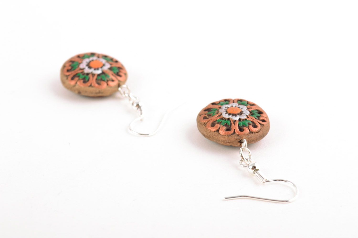 Handmade small round clay earrings with ethnic ornaments painted with acrylics photo 4