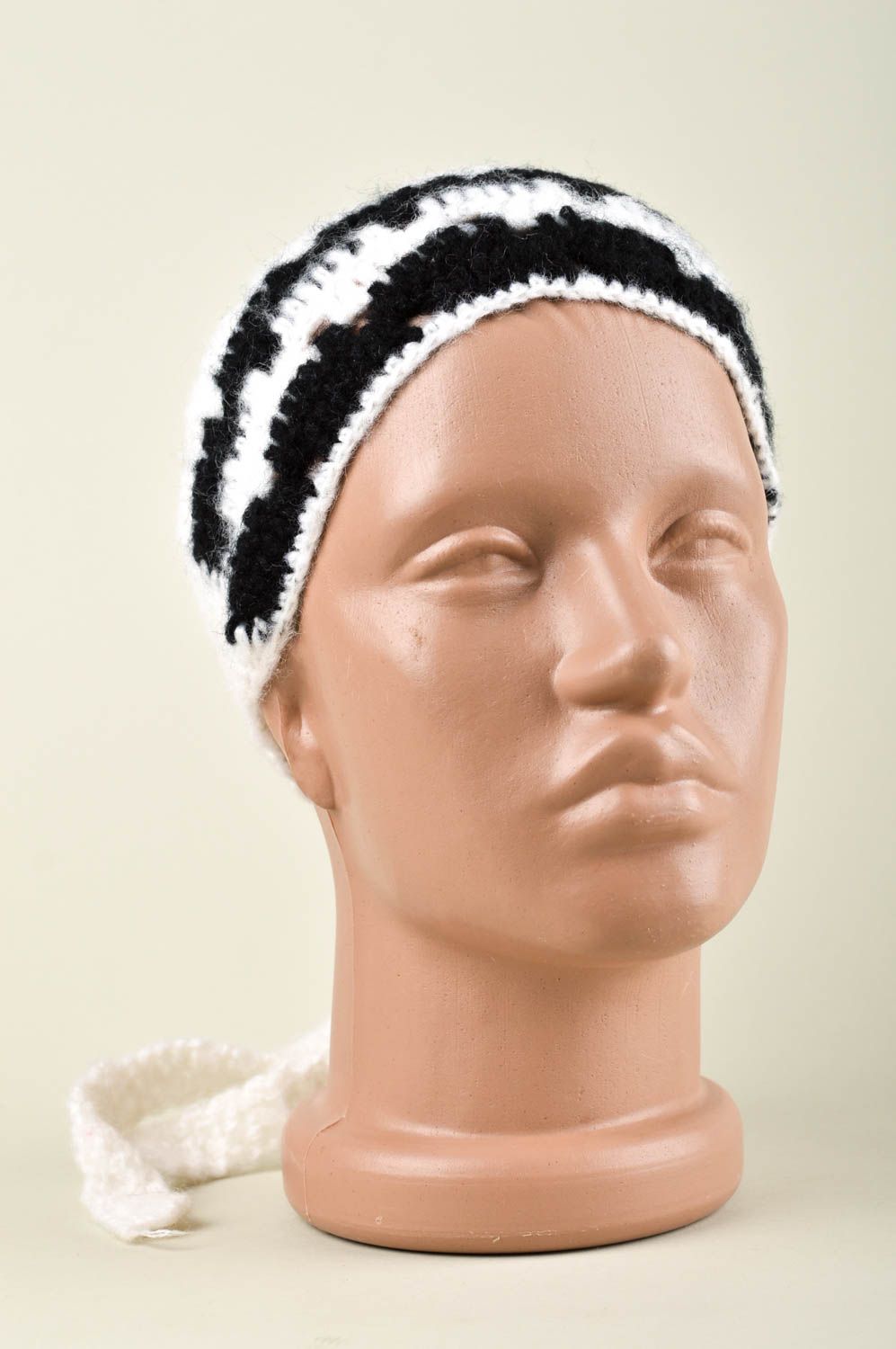Dünnes Haarband handgefertigt Häkel Accessoire Haarschmuck für Kinder weiß  foto 1