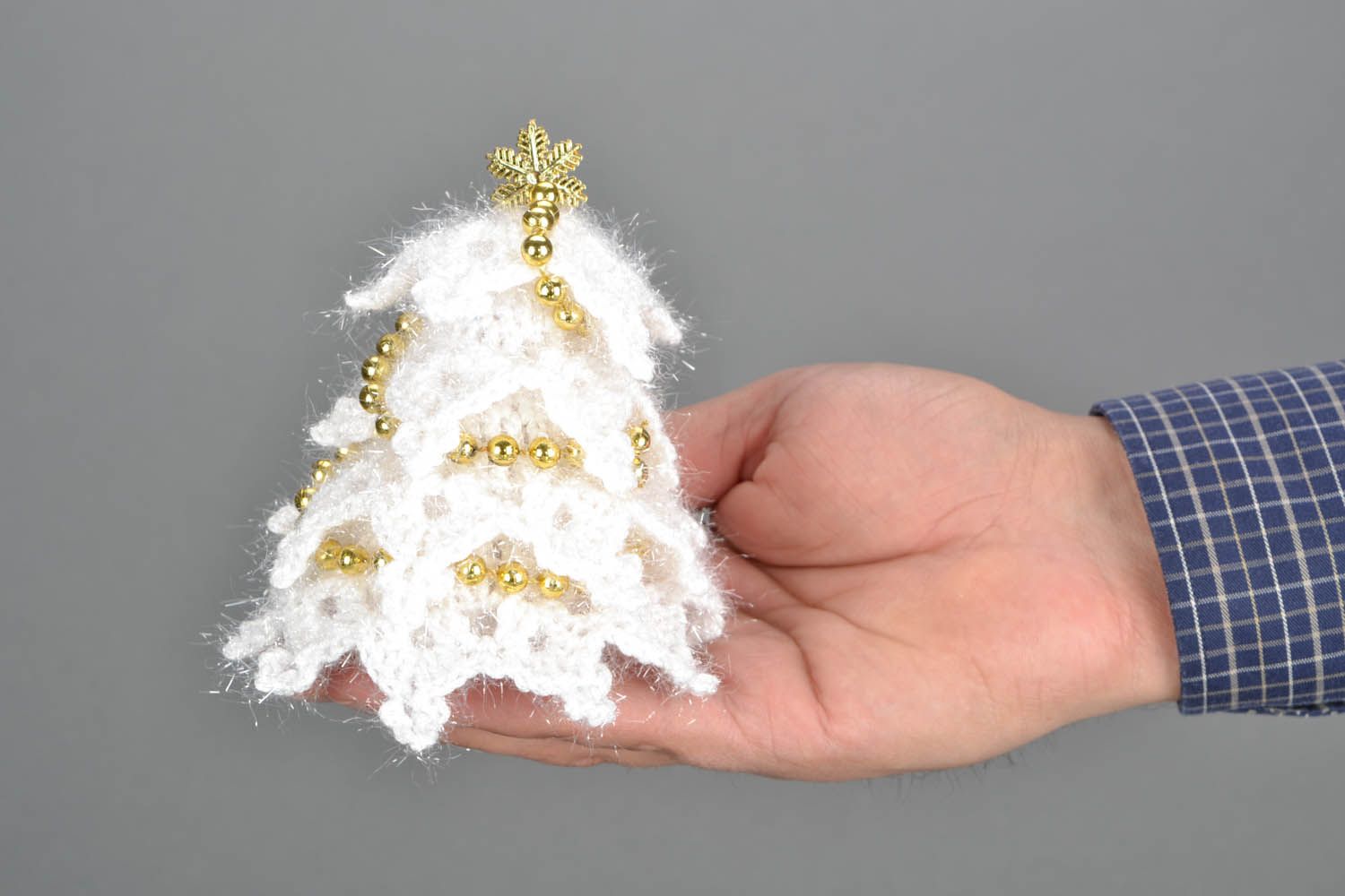 Figurine sapin de Noël tricotée au crochet  photo 1