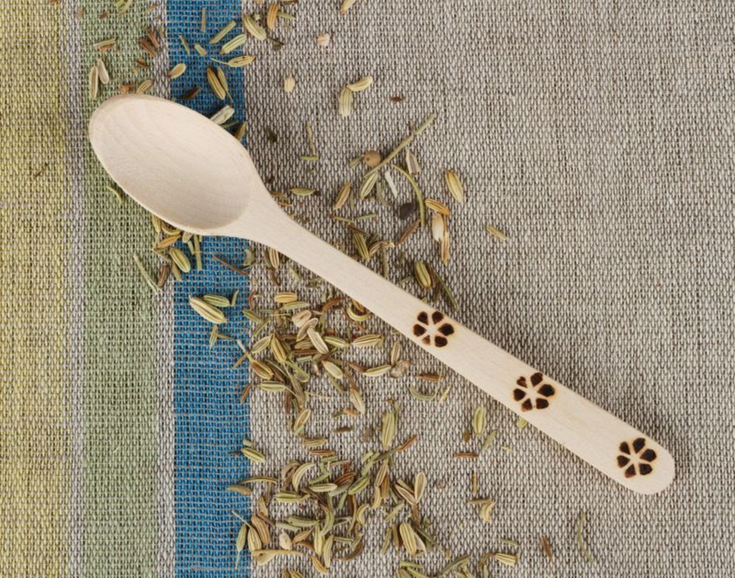 Wooden spice spoon photo 1