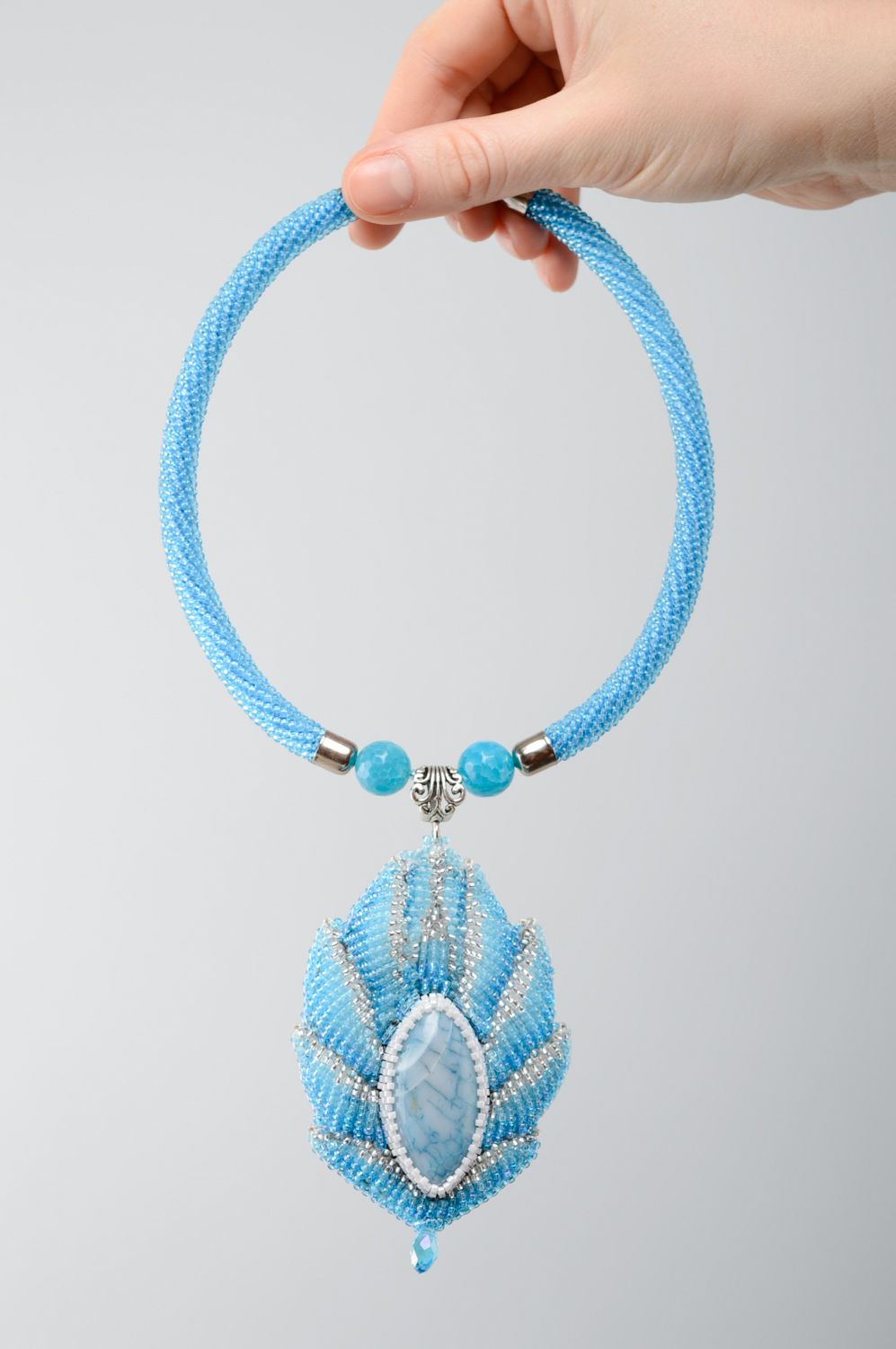 Collier spirale en perles de rocaille avec jaspe fait main bleu  photo 4