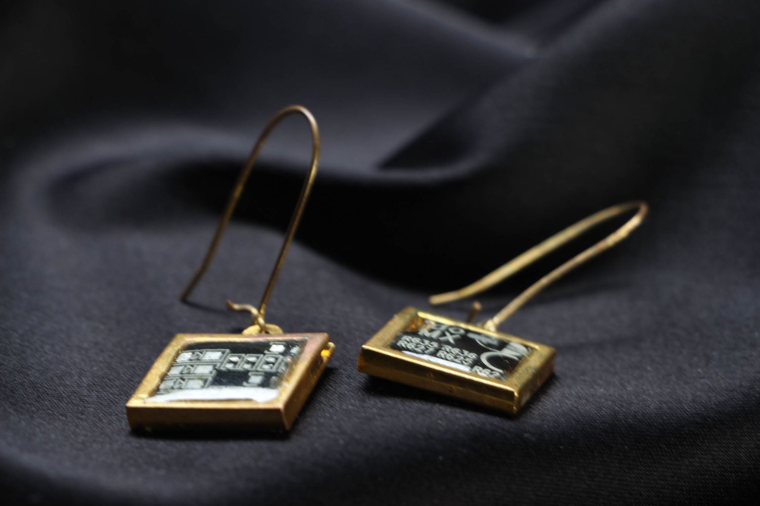 Square metal earrings in steampunk style photo 2