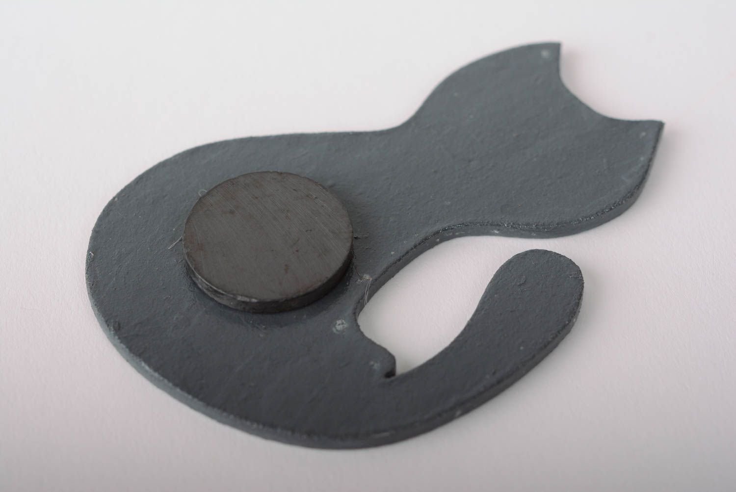 Magnet pour frigo Chat noir peint aux acryliques décor original fait main photo 3