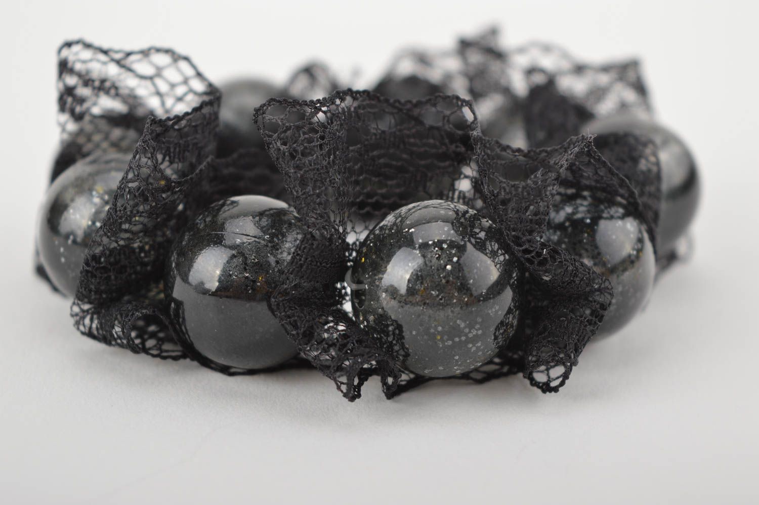 Bracelet fantaisie noir Bijou fait main perles dentelle Accessoire femme photo 3