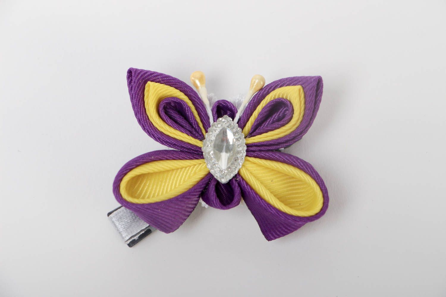 Фиолетовая заколка для волос с бабочкой из репсовых лент детская ручной работы фото 2