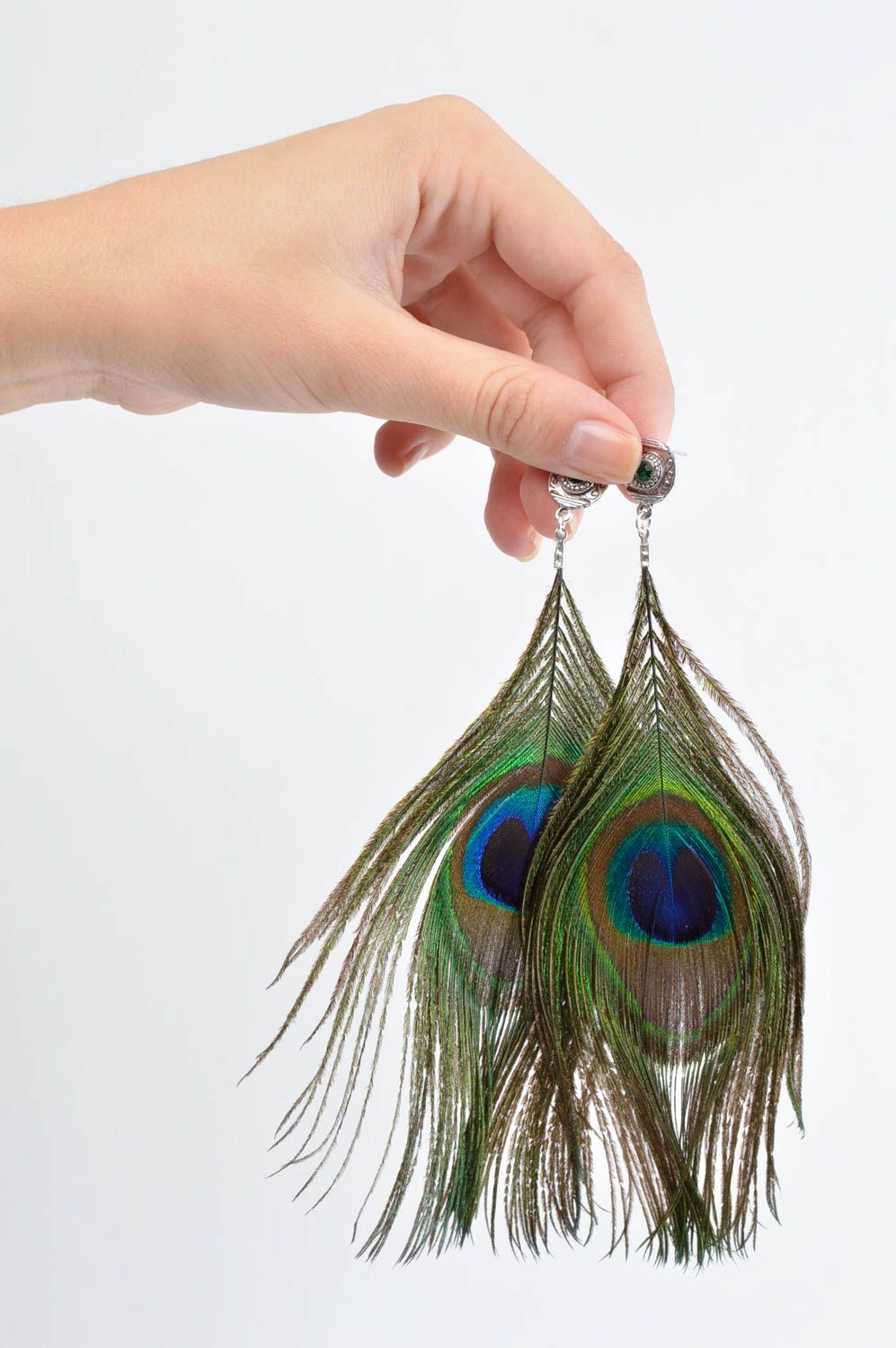 Handmade Schmuck Ohrringe mit Federn Accessoire für Frauen Designer Schmuck  foto 2