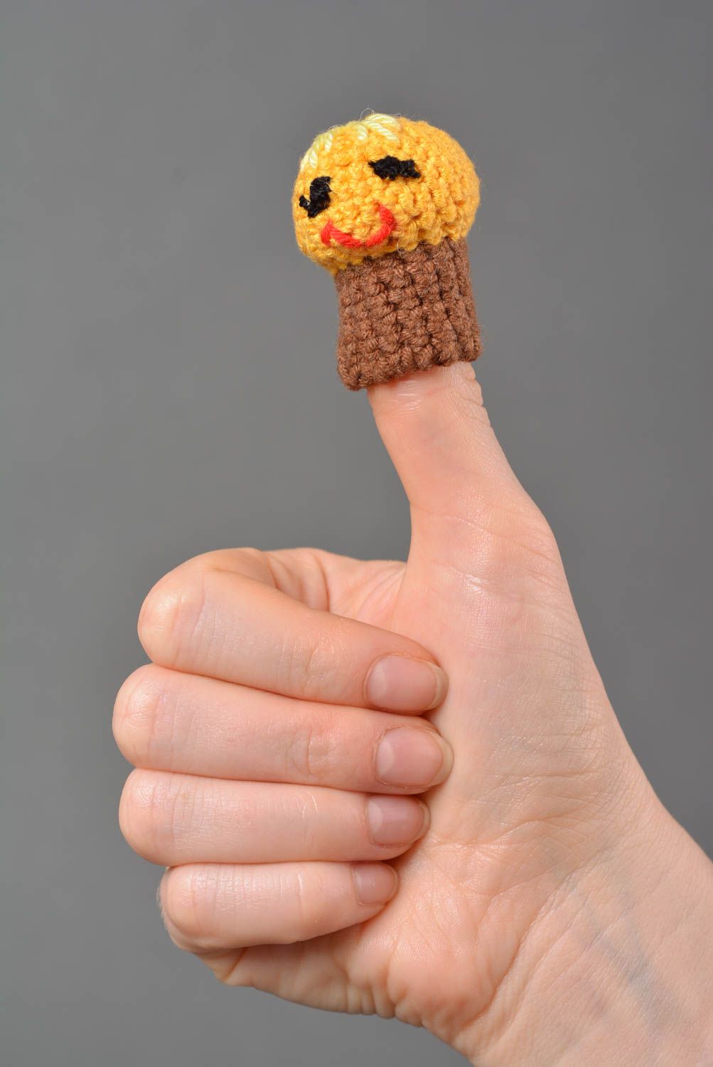 Crocheted handmade finger toy stylish toy for kids home theater doll performance photo 3