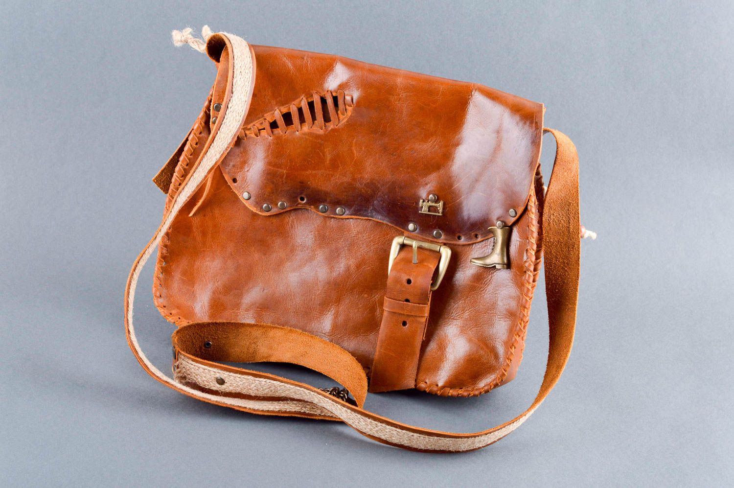 Сумка ручной работы сумка через плечо кожаная сумка светло коричневая красивая фото 1