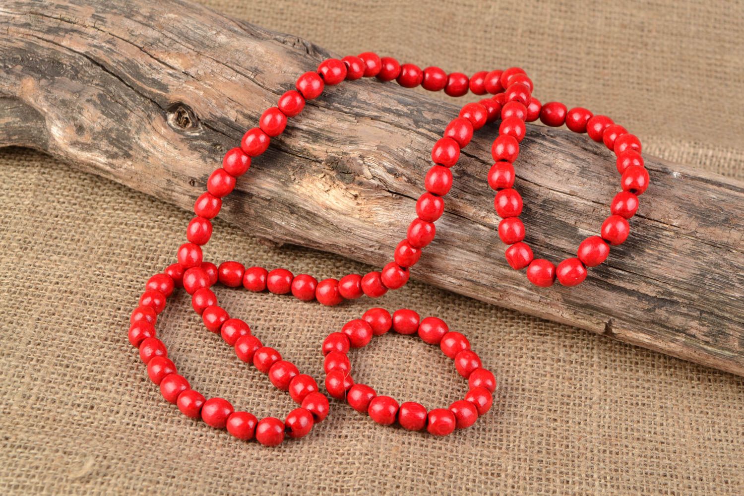 Ожерелье бусы из дерева красные в украинском стиле фото 4