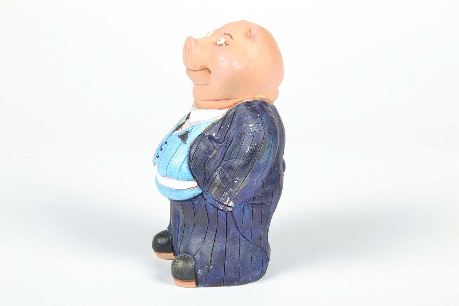 Money box in the shape of a pig photo 4