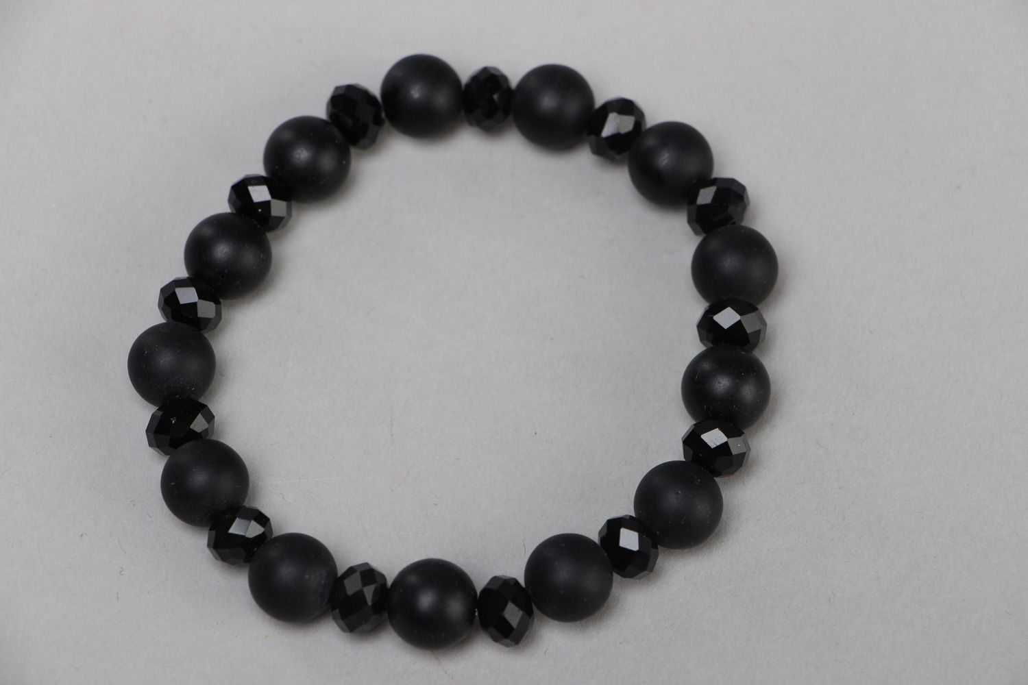 Handmade women's stone bead bracelet with shungite of black color photo 2