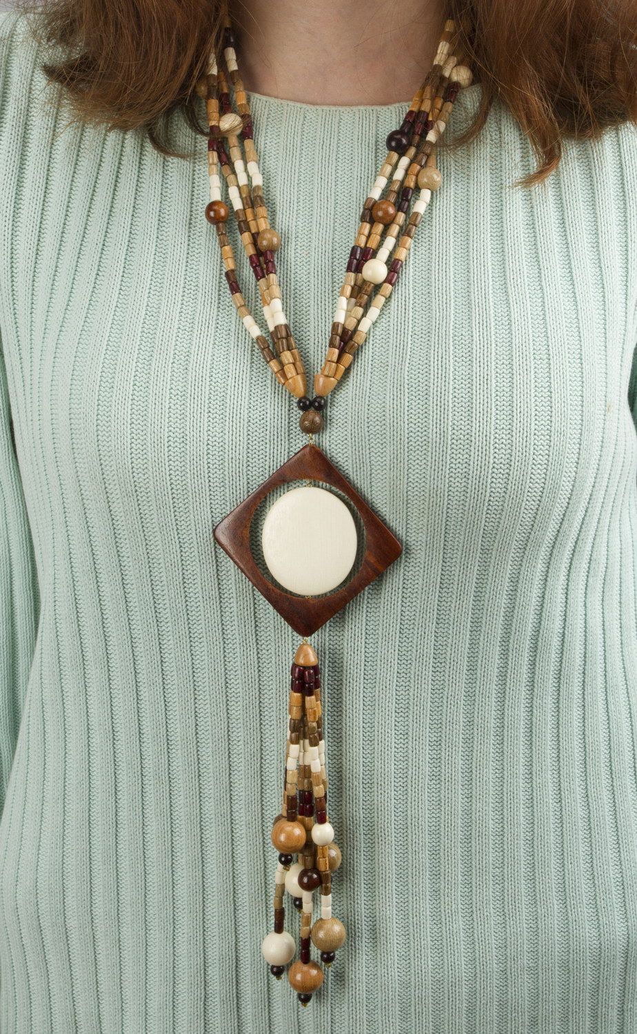 Wooden bead necklace in ethnic style photo 4