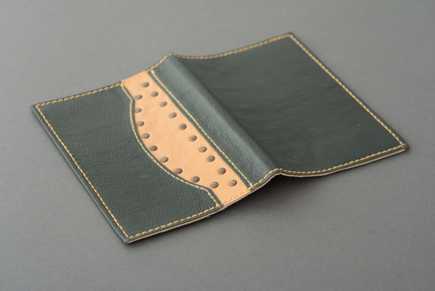 Leather cover for passport photo 4