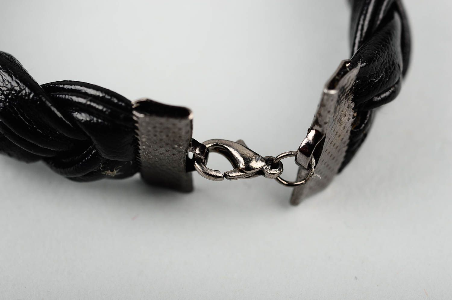 Bracelet simili-cuir Bijou fait main noir Accessoire pour femme original photo 5