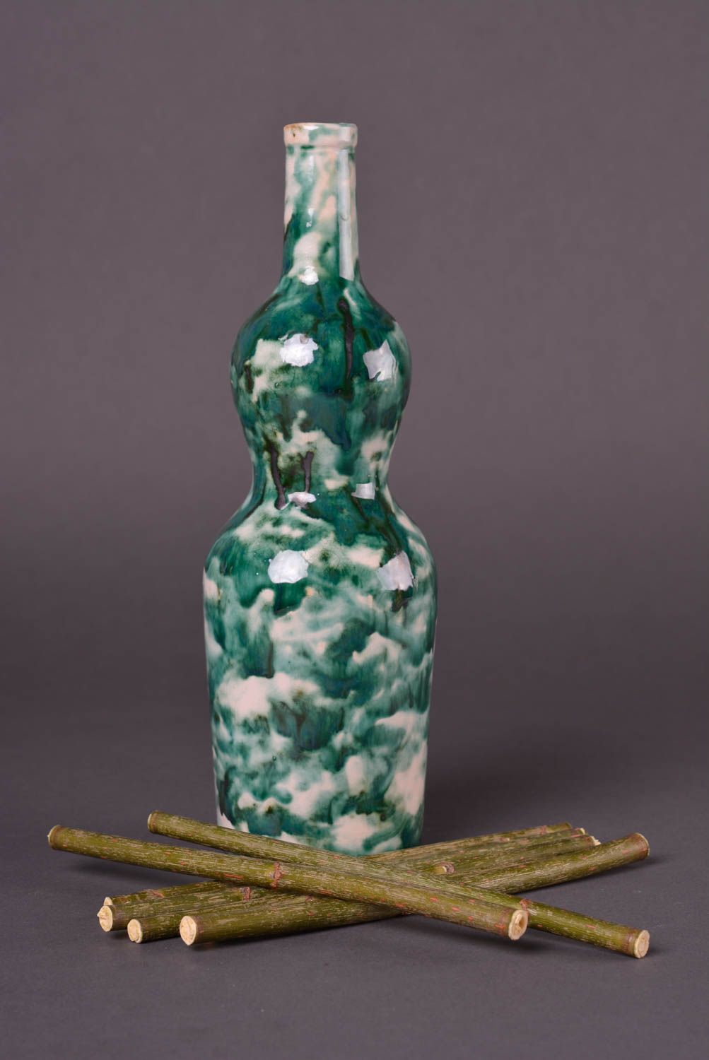 Посуда ручной работы глиняная бутылка зеленая керамическая бутылка 700 мл фото 3