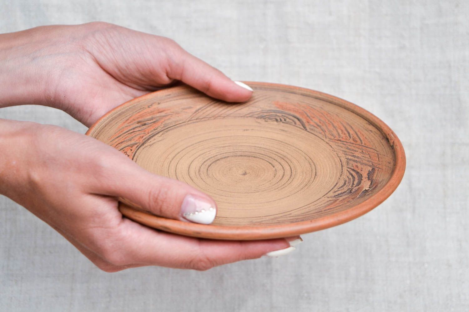 Teller Keramik handmade runder Teller Keramik Geschirr Frauen Geschenk in Braun foto 2
