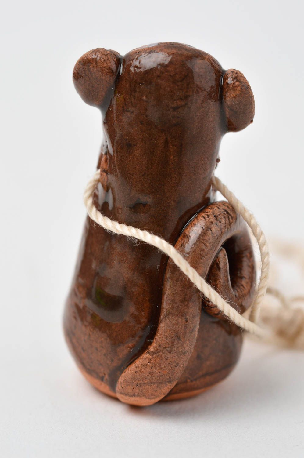 Фигурка животного обезьянка ручной работы декоративная подвеска игрушка из глины фото 4