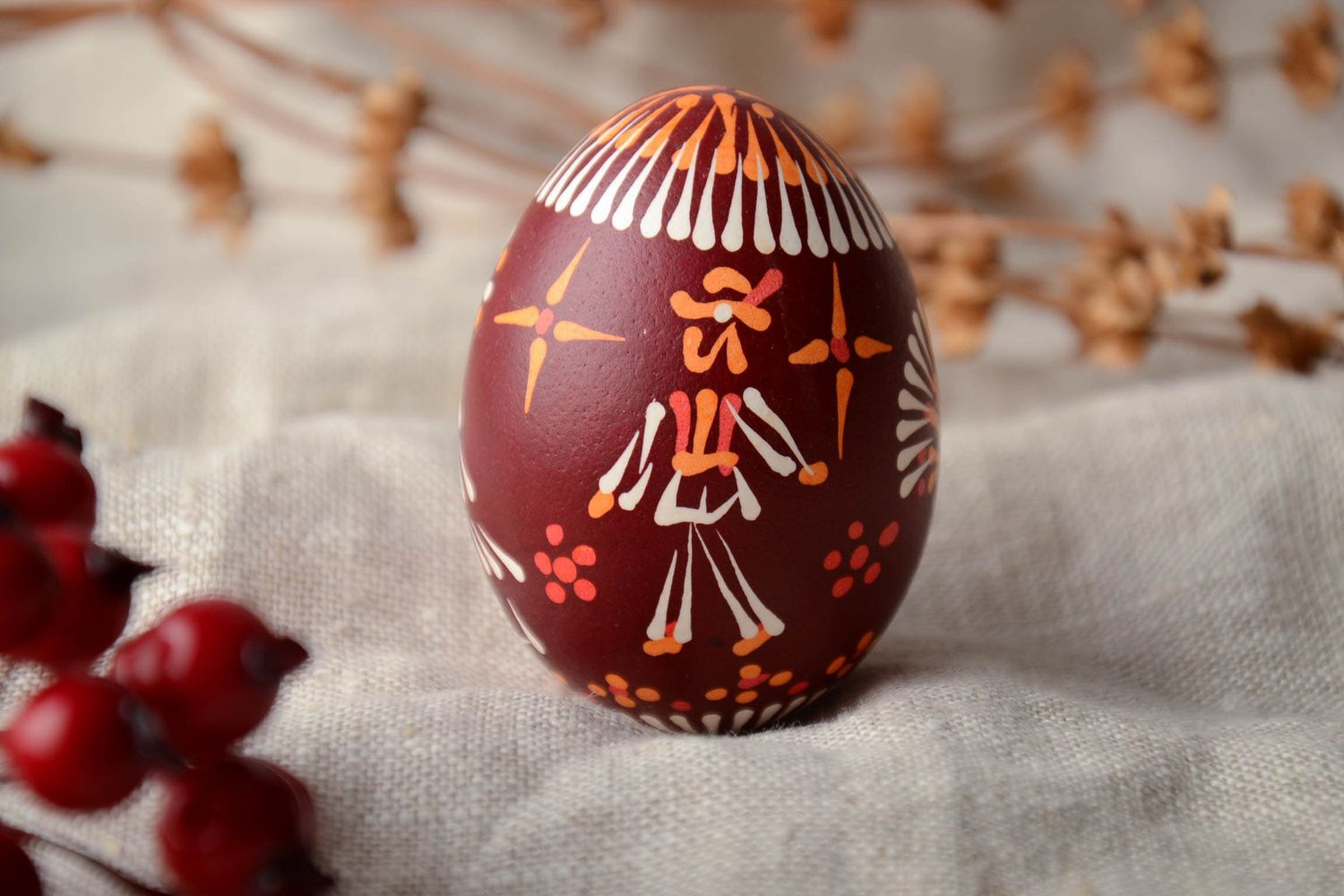 Handmade pysanka of red color with Lemkiv painting photo 1