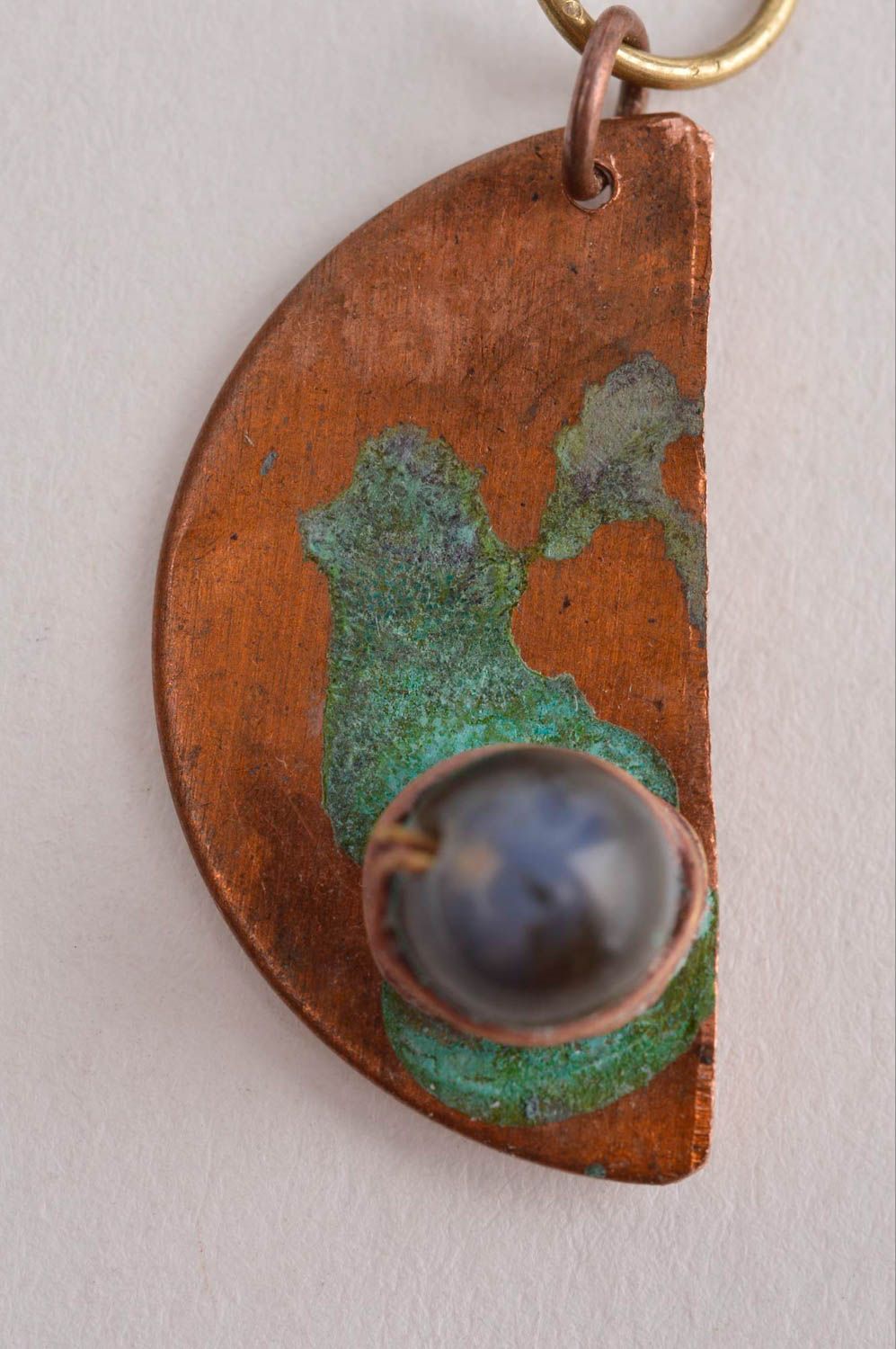Colgante hecho a mano de cobre regalo original bisutería fina con piedra natural foto 4