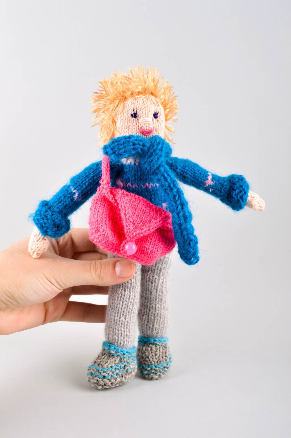 Poupée tricotée Jouet fait main design original déco Cadeau pour enfant photo 5