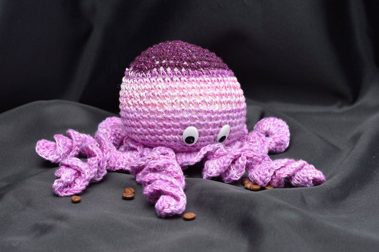 Peluche pieuvre mauve belle tricotée au crochet fait main jouet pour enfant photo 1