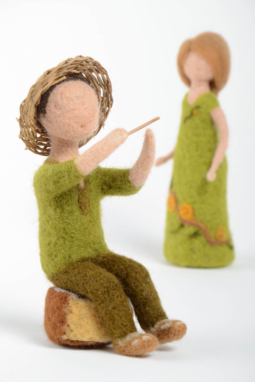 Handmade Designer Spielzeuge Puppen Set Geschenk für Frau 2 Stück Trockenfilzen foto 3