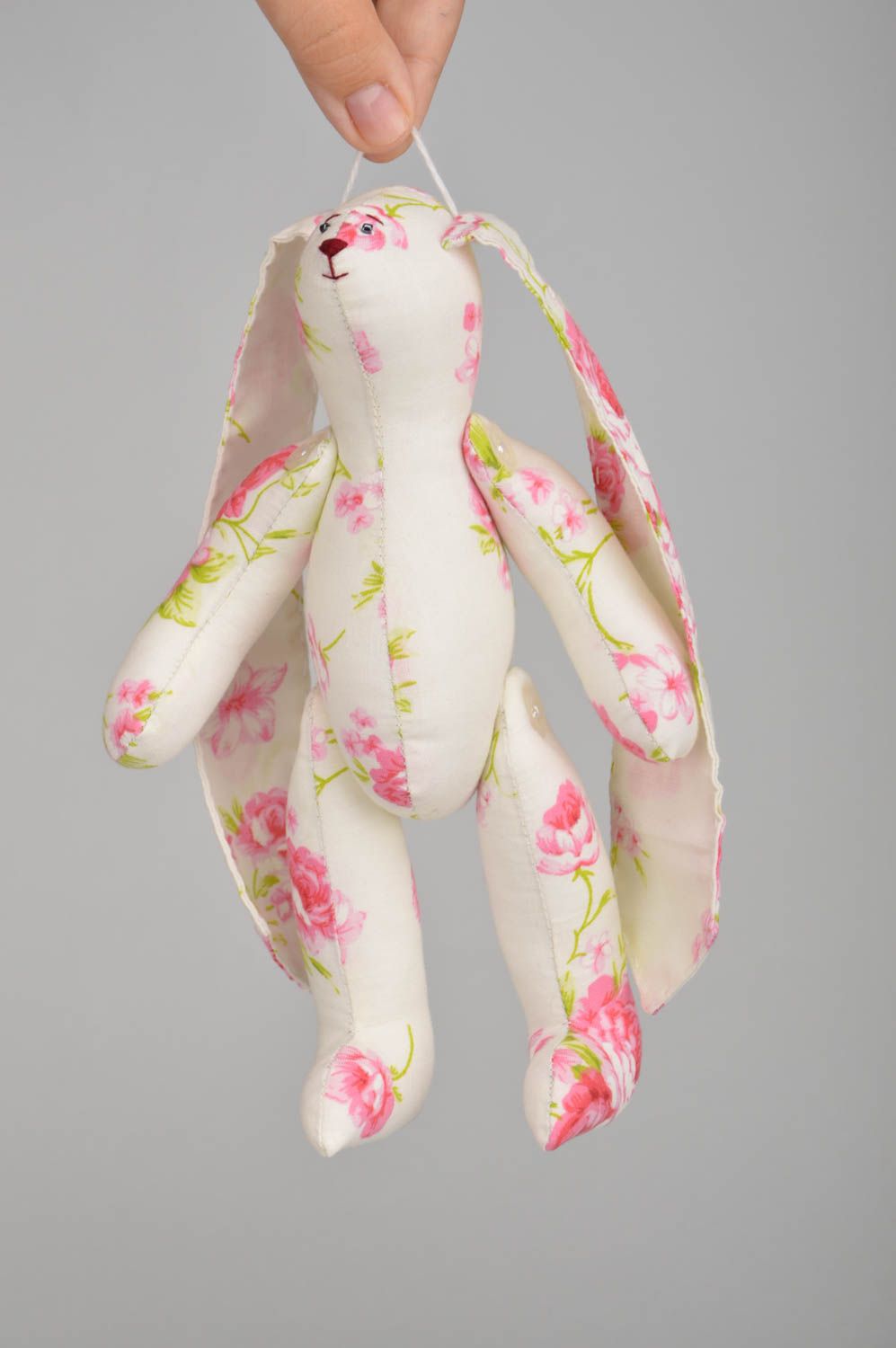 Jouet lapin en tissu à fleurs faite main décorative originale cadeau photo 2
