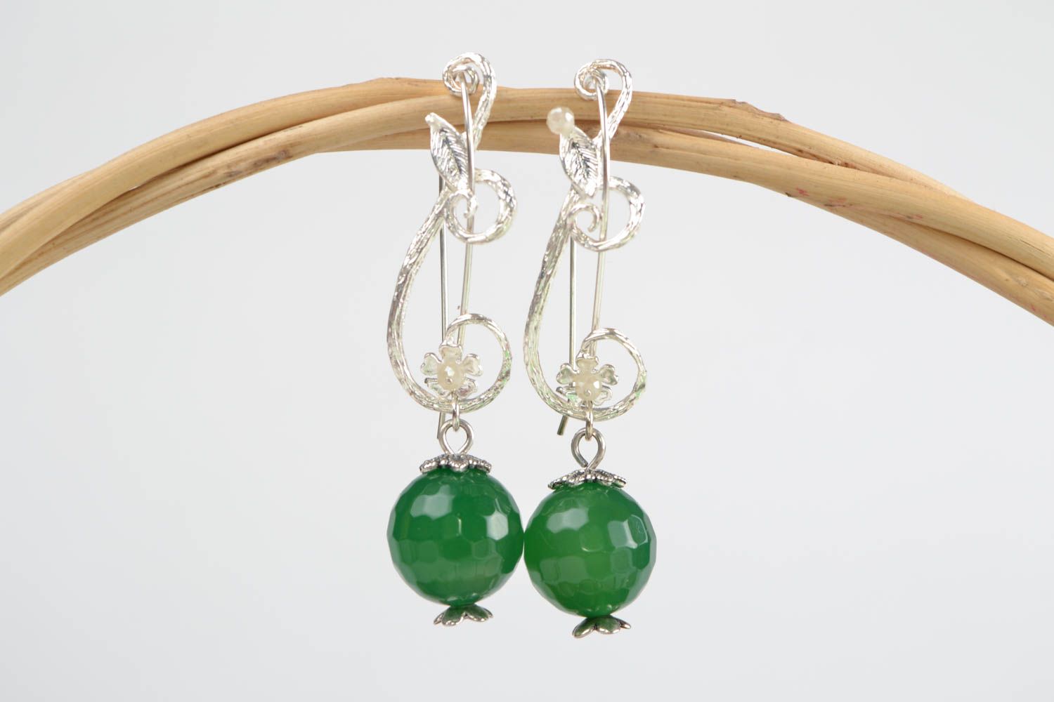 Handmade silver colored metal long dangling earrings with green agate beads photo 1