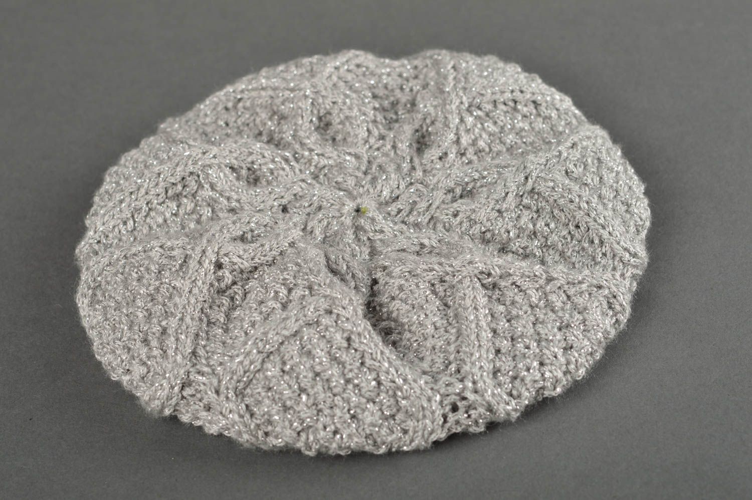 Bonnet au crochet fait main Chapeau tricot gris fils acryliques Vêtement enfant photo 3