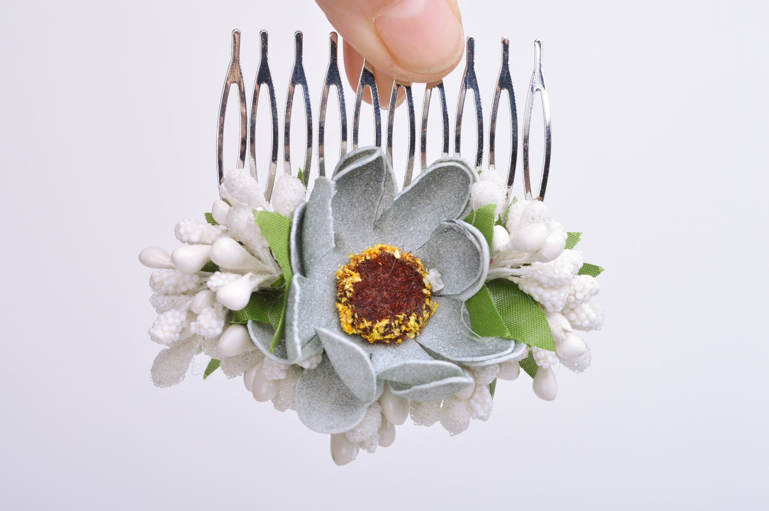 Handmade light gray hair comb with flowers and stamens Forget-me-not photo 3