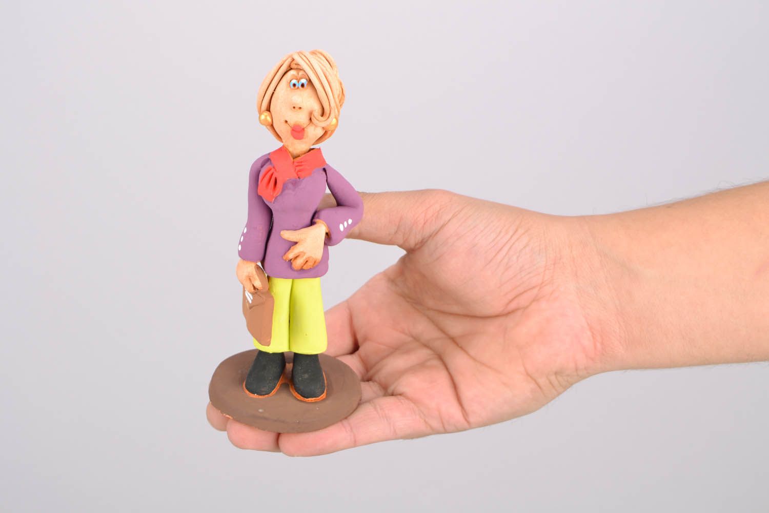 Ceramic figurine Manager photo 2
