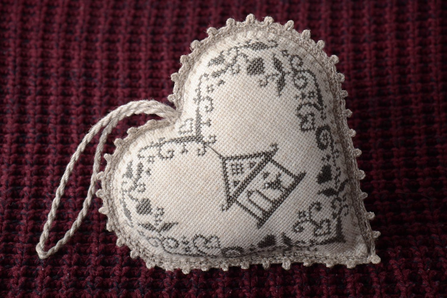 Handmade decorative soft fabric interior pendant heart photo 1