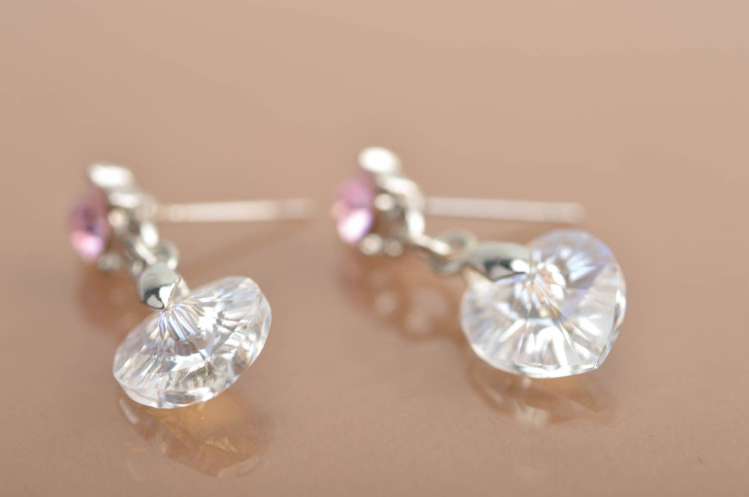 Boucles d'oreilles pendantes Bijoux fait main cristal Idées cadeau femme coeurs photo 4