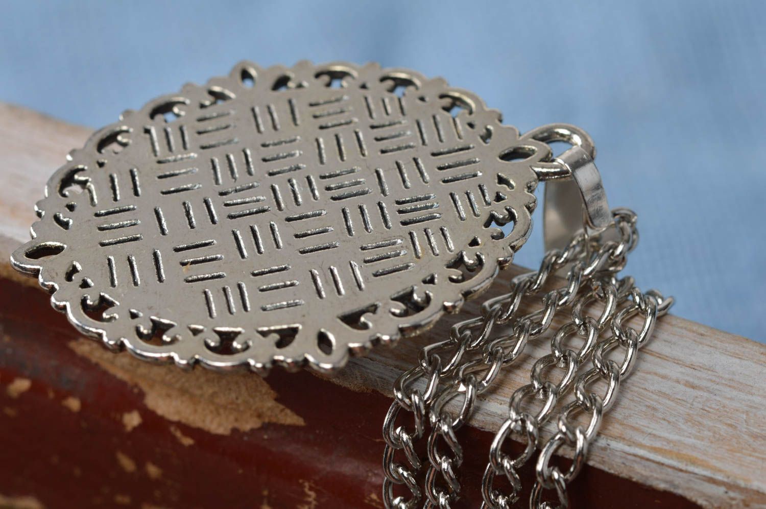 Joli pendentif sur chaîne métallique ovale avec image de hibou fait main photo 4