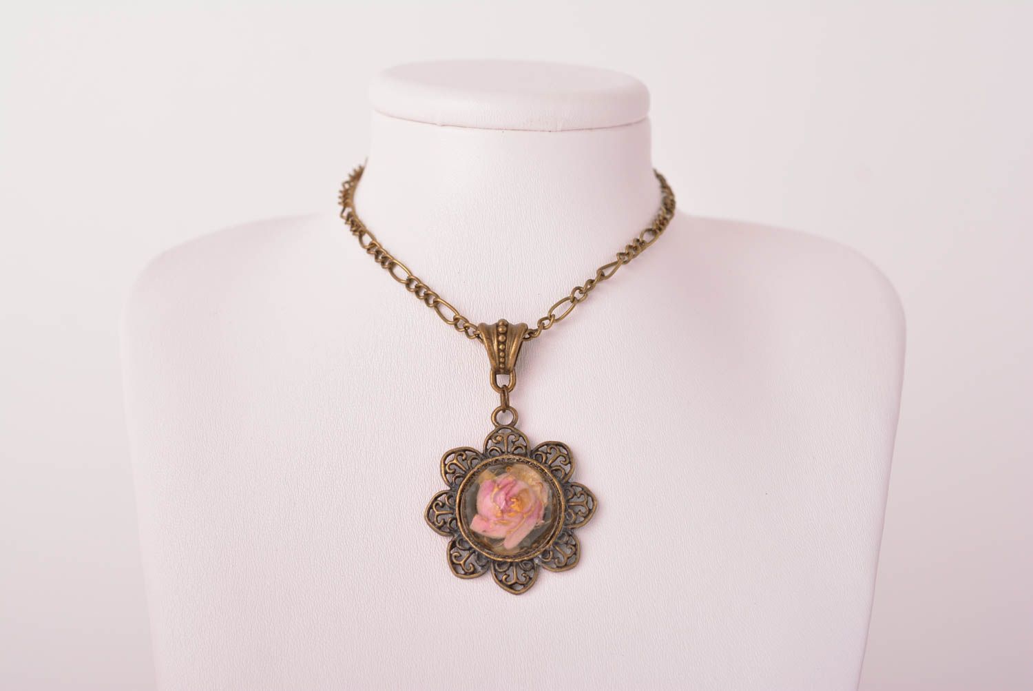Unusual handmade real flower pendant vintage metal necklace fashion accessories photo 2
