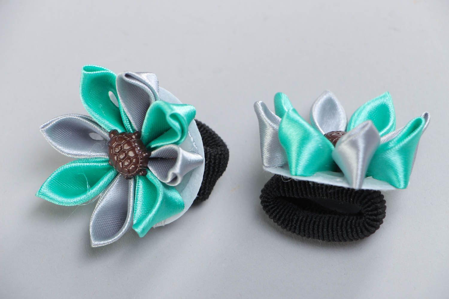Set of 2 handmade hair ties with tender volume satin ribbon kanzashi flowers photo 3