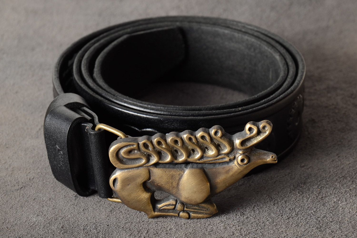 Homemade black genuine leather belt with brass buckle in the shape of bull photo 1