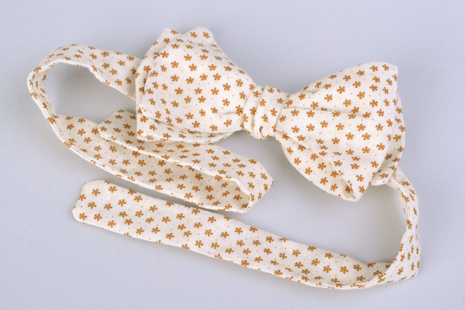 Текстильный галстук-бабочка из американского коттона с цветочным принтом фото 4