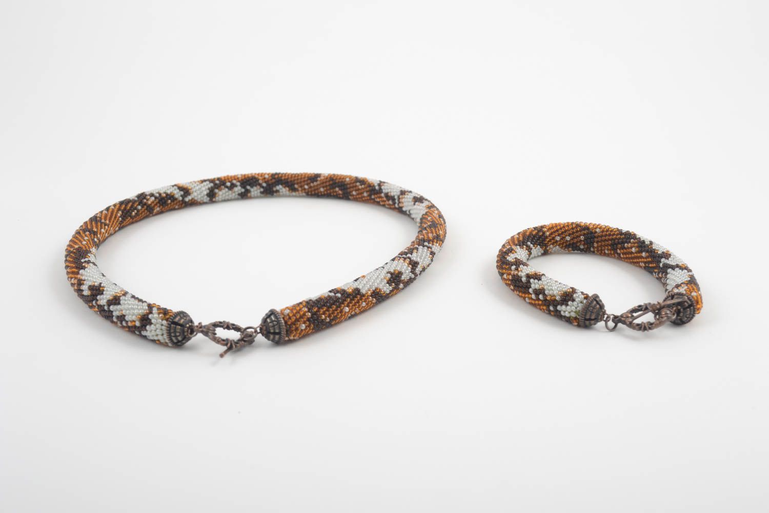 Elegant unusual necklace handmade stylish jewelry set beautiful bracelet  photo 2
