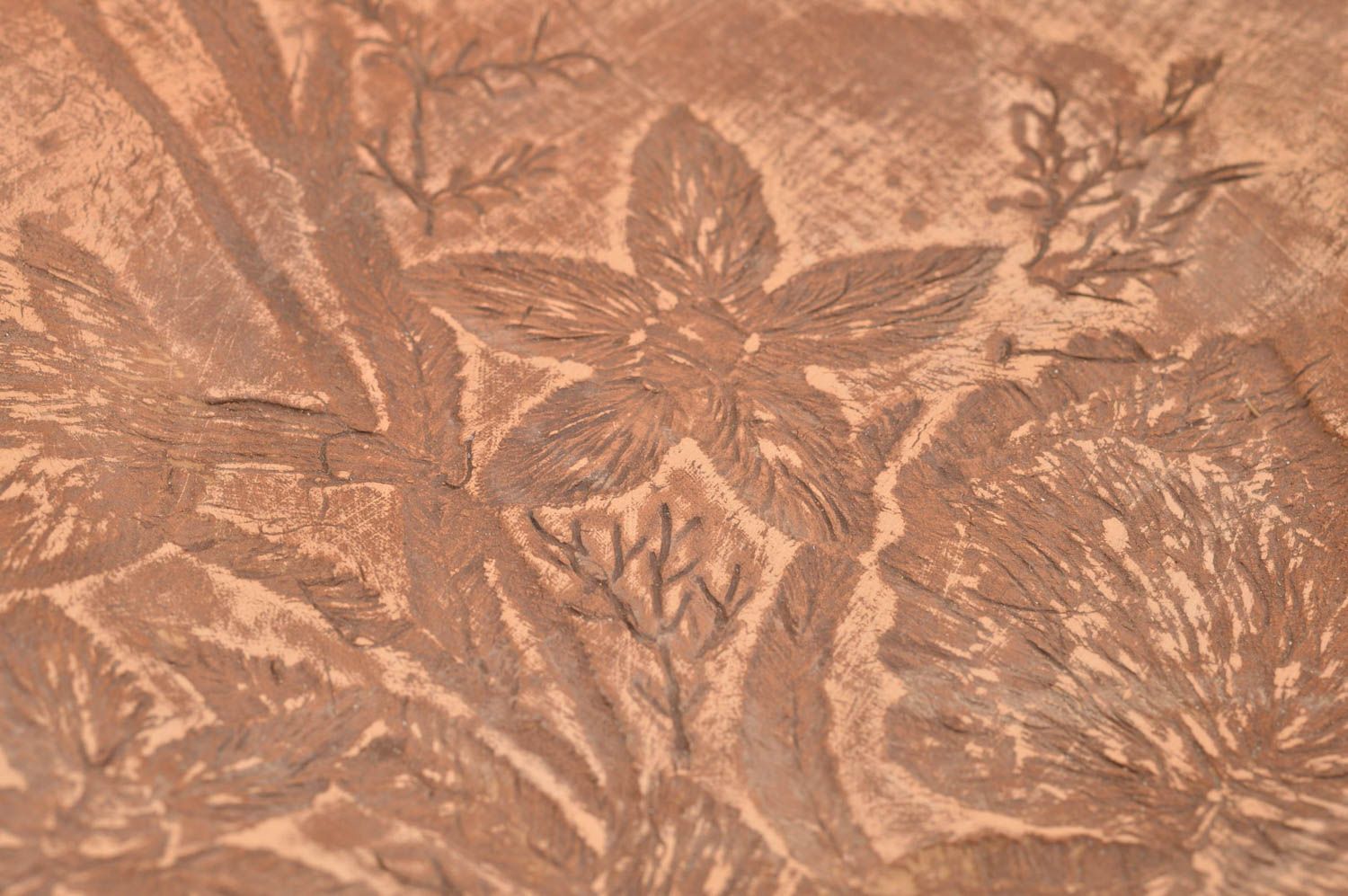 Assiette en céramique brune à motif floral mignonne faite main ronde Jungle photo 5