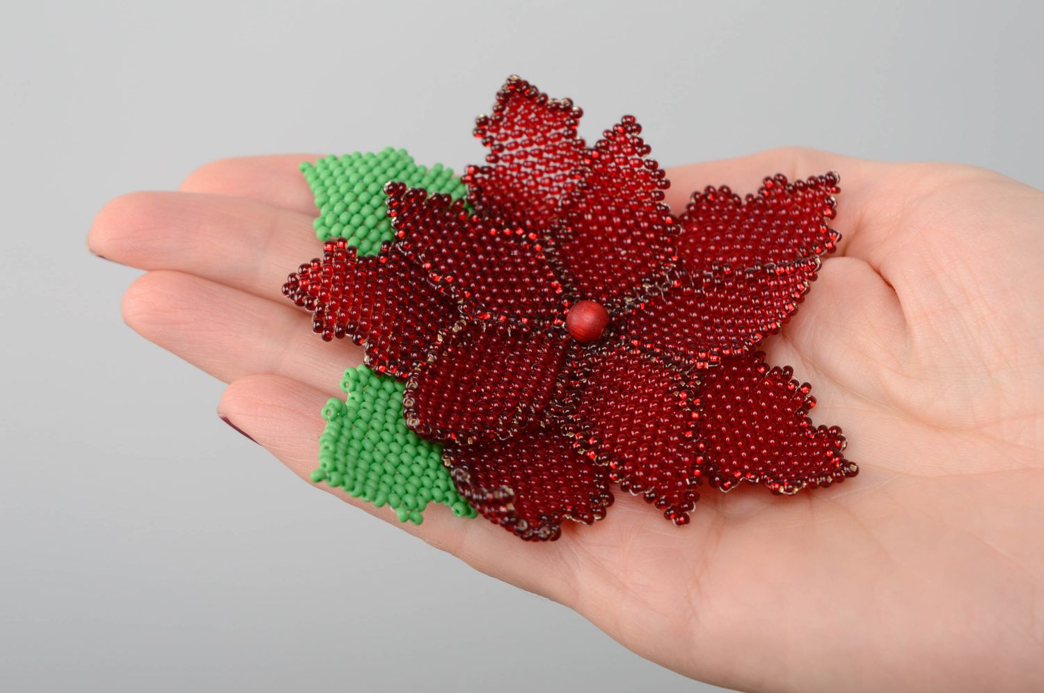 Beaded brooch in the shape of red flower photo 3