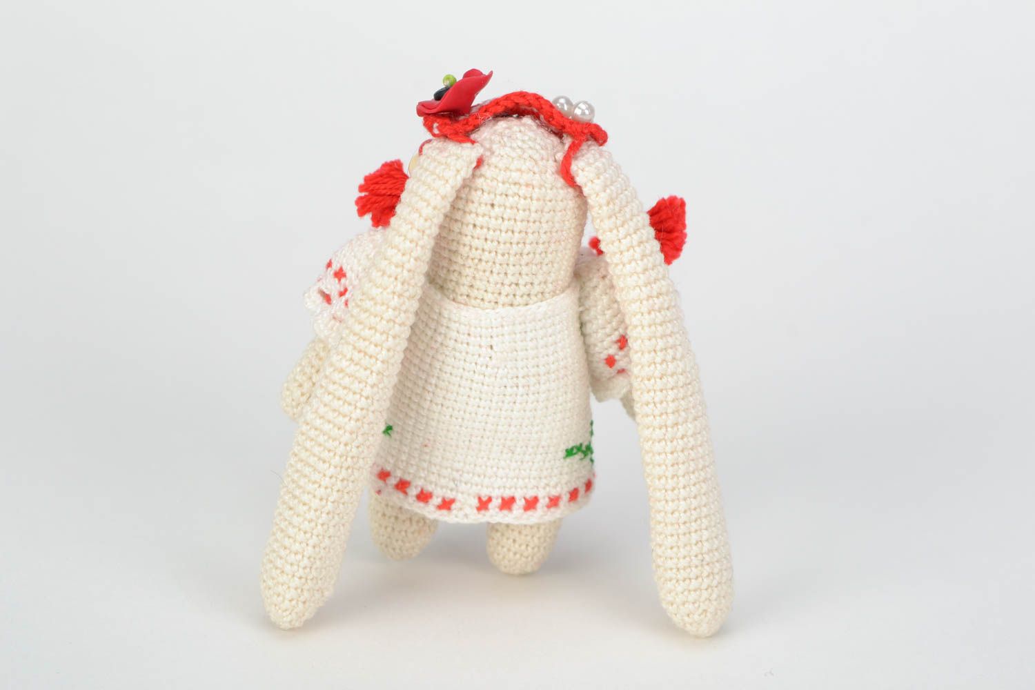 Kleines hübsches interessantes gehäkeltes Kuscheltier Häsin aus Baumwolle handmade foto 5
