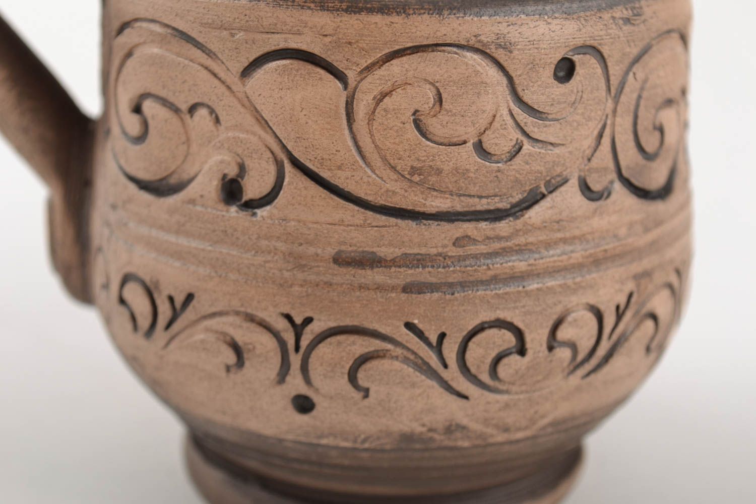 Глиняная кружка ручной работы красивая для чая и кофе молочная керамика 250 мл фото 3